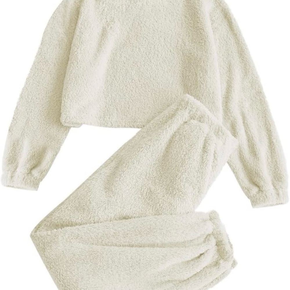 Fleece Loungewear
Sleepwear